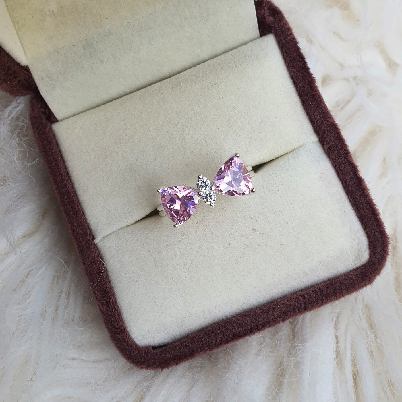 Noir Bow Marquise Ring,