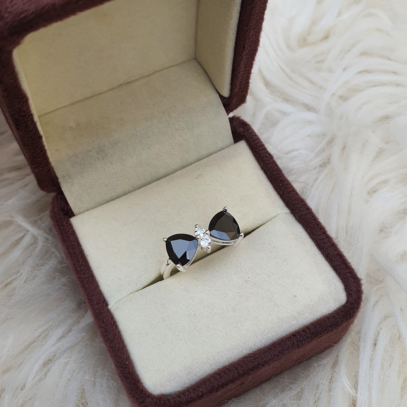 Noir Bow Marquise Ring,
